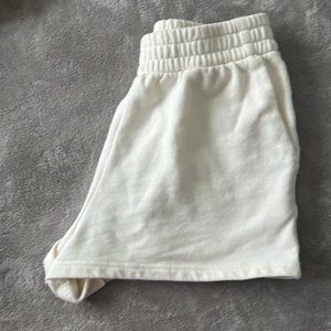 OAK + FORT TOP AND SHORTS SET